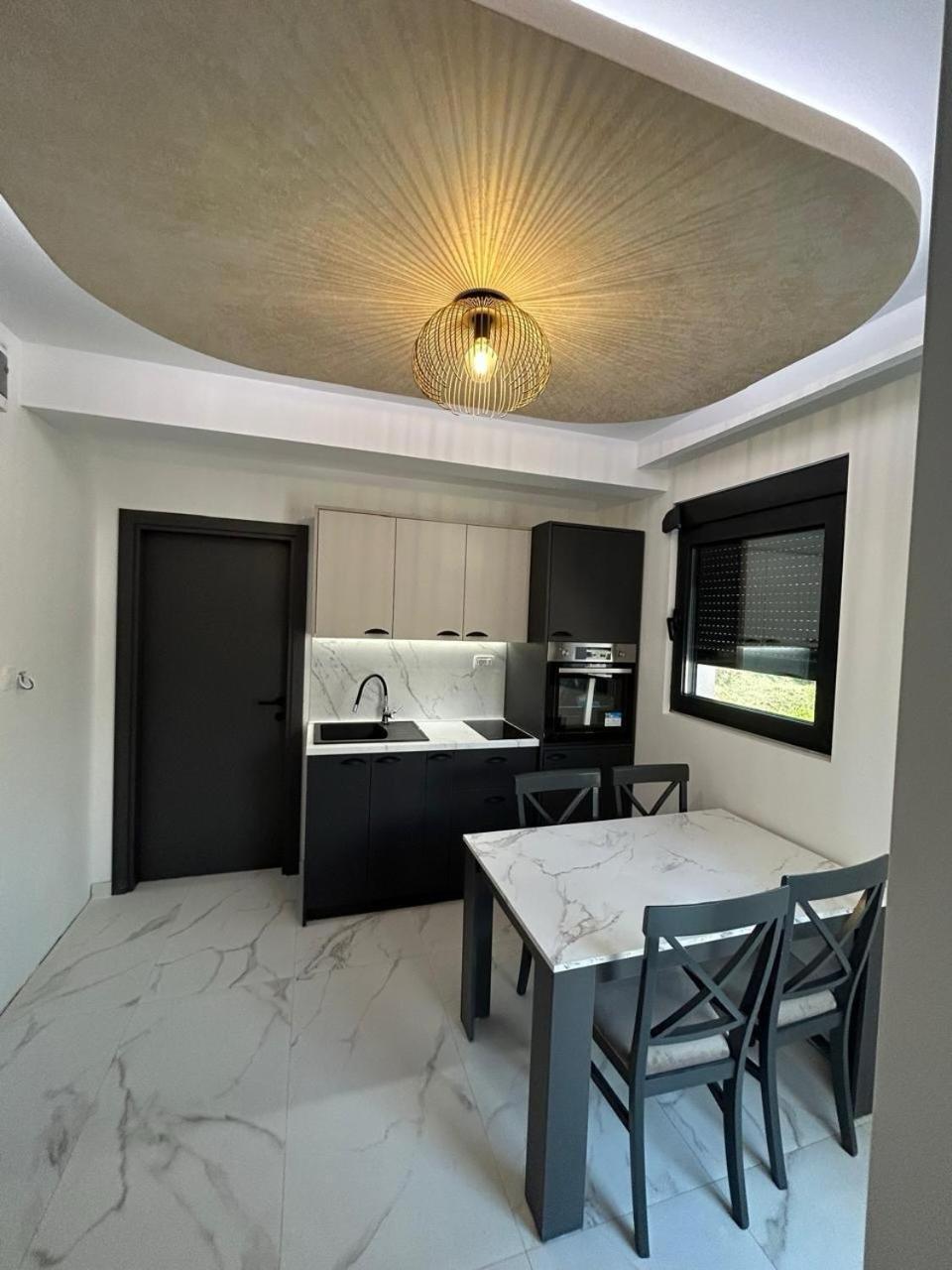 Merlin Prestige Apartments Budva Ngoại thất bức ảnh