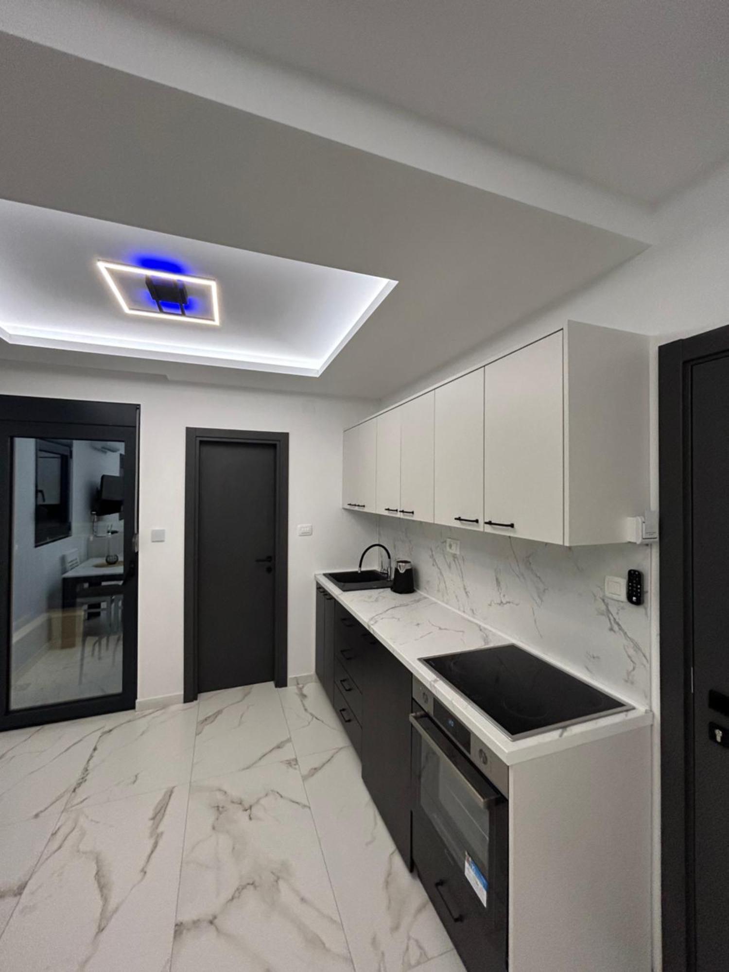 Merlin Prestige Apartments Budva Ngoại thất bức ảnh